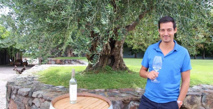Chris proeft wijn bij Bodega Pulenta Mendoza