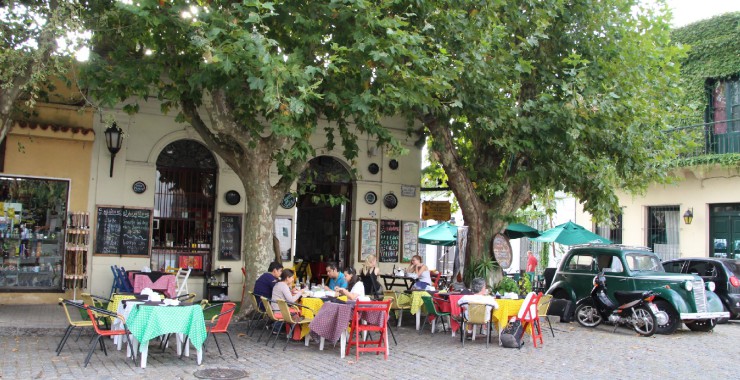 Romantisch terras Colonia del Sacramento