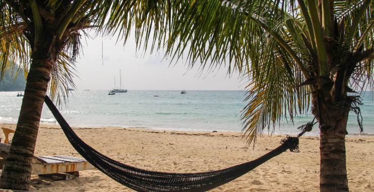 Uitzicht op stille baai